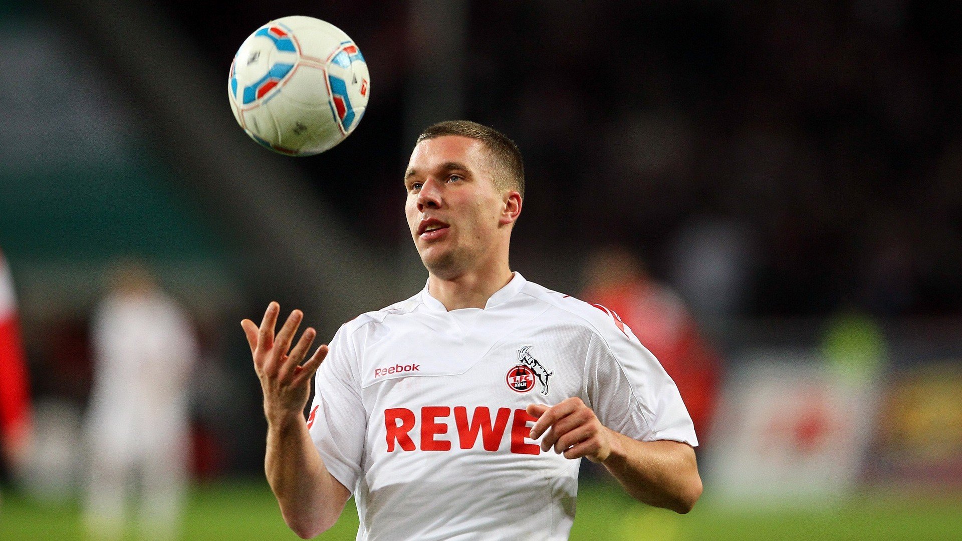 开云体育官方网站-曼城强势4-1击败多特，福登梅开二度，哈兰德再破纪录，曼城4-3